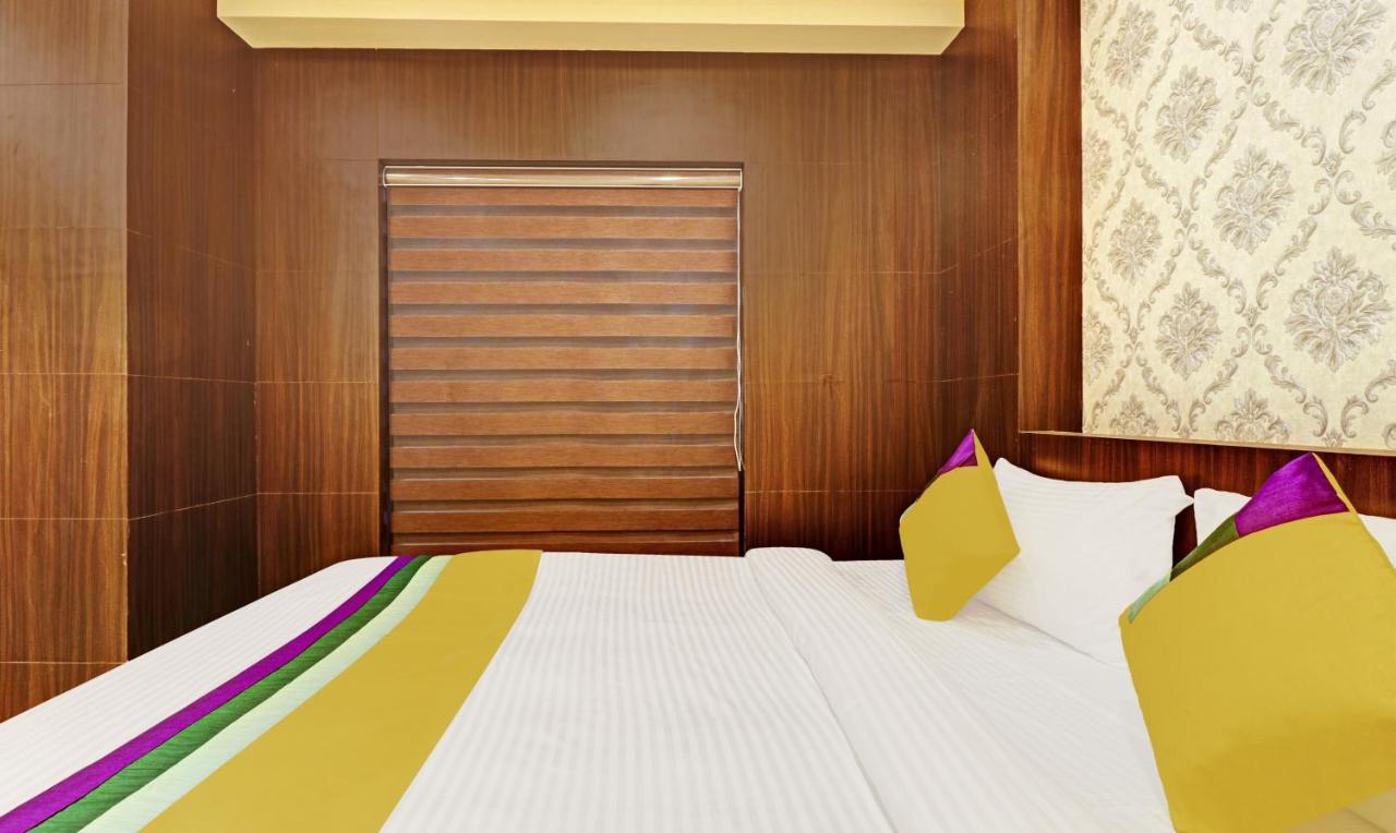 Itsy Hotels Sapphire Residency Manjeri Экстерьер фото