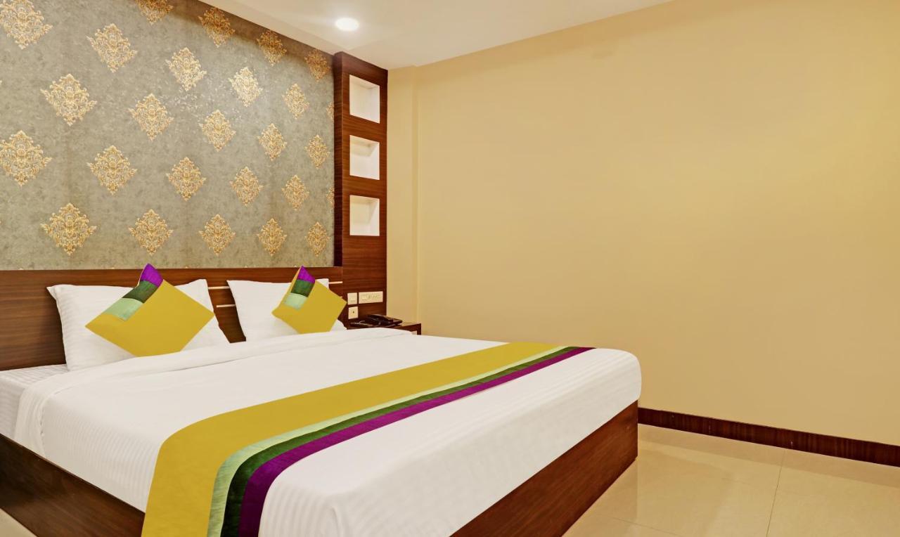 Itsy Hotels Sapphire Residency Manjeri Экстерьер фото