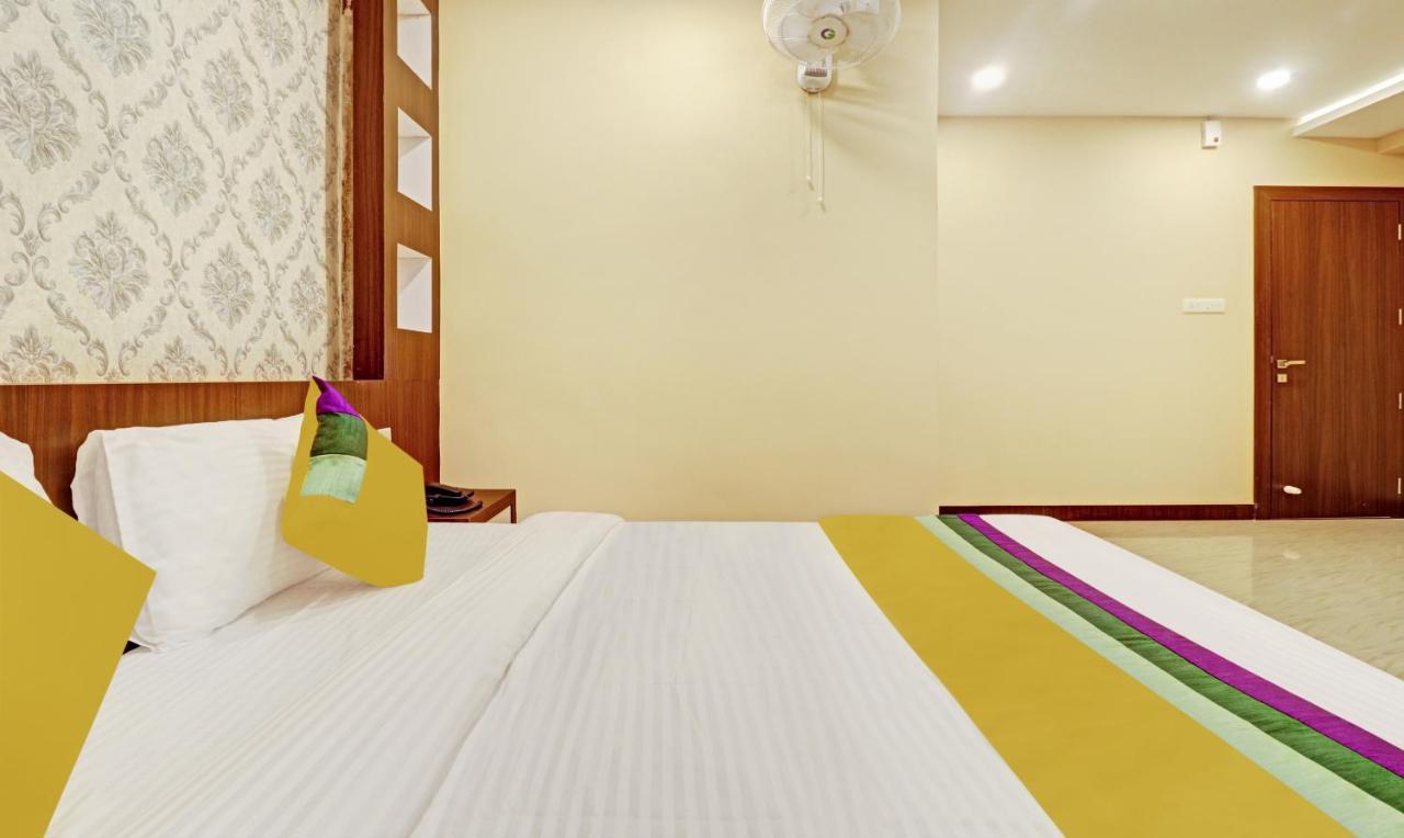 Itsy Hotels Sapphire Residency Manjeri Экстерьер фото